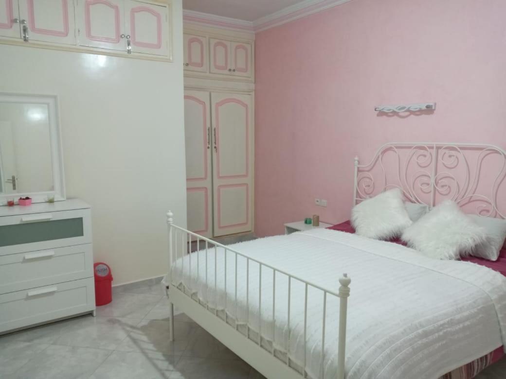 Appartement Familial Convivial ミデル エクステリア 写真